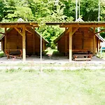 Camp Vrbas Κάμπινγκ *