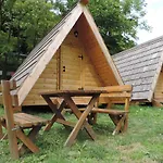 Camp Vrbas Κάμπινγκ