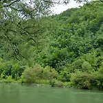 Camp Vrbas Κάμπινγκ *