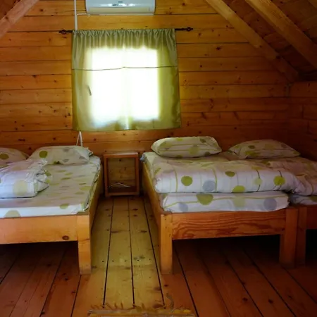 Camp Vrbas Κάμπινγκ *