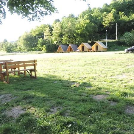 مكان تخييم Camp Vrbas *