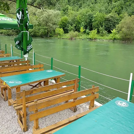 Camp Vrbas * Rekavice